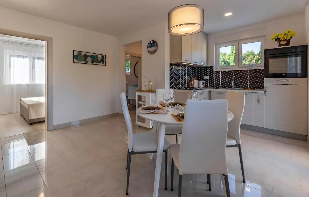 Apartment Apartman Leon Medulin Croatia