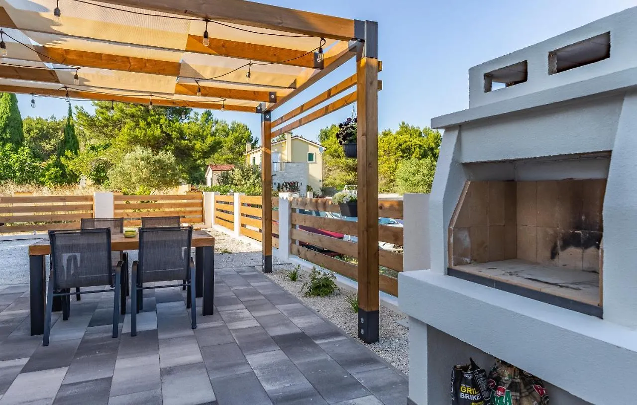Apartman Leon Medulin 0*,  Croatia